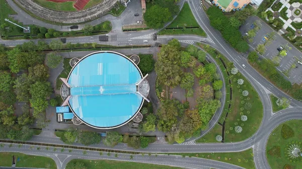 Miri Şehri 'nin ünlü plajları, nehirleri, şehirleri ve manzaralı çevresiyle Landmark ve Turist Çekim alanları