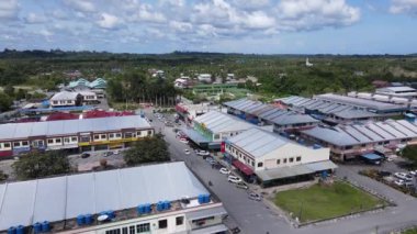 Miri Şehri 'nin ünlü plajları, nehirleri, şehirleri ve manzaralı çevresiyle Landmark ve Turist Çekim alanları