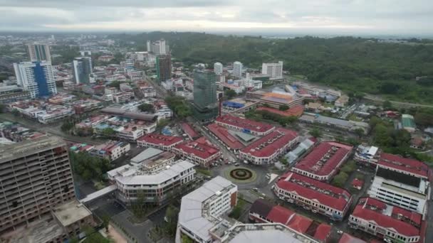 Sehenswürdigkeiten Und Touristenattraktionen Der Stadt Miri Mit Ihren Berühmten Stränden — Stockvideo