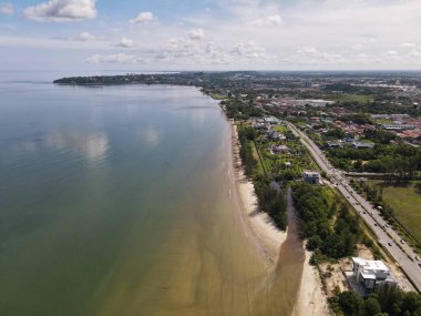 Miri Şehri 'nin ünlü plajları, nehirleri, şehirleri ve manzaralı çevresiyle Landmark ve Turist Çekim alanları