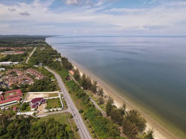 Miri Şehri 'nin ünlü plajları, nehirleri, şehirleri ve manzaralı çevresiyle Landmark ve Turist Çekim alanları