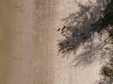 Miri Şehri 'nin ünlü plajları, nehirleri, şehirleri ve manzaralı çevresiyle Landmark ve Turist Çekim alanları
