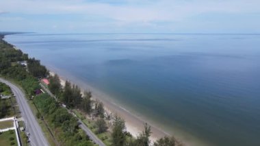 Miri Şehri 'nin ünlü plajları, nehirleri, şehirleri ve manzaralı çevresiyle Landmark ve Turist Çekim alanları