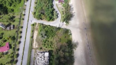 Miri Şehri 'nin ünlü plajları, nehirleri, şehirleri ve manzaralı çevresiyle Landmark ve Turist Çekim alanları