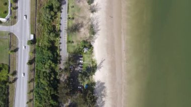 Miri Şehri 'nin ünlü plajları, nehirleri, şehirleri ve manzaralı çevresiyle Landmark ve Turist Çekim alanları