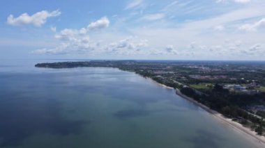 Miri Şehri 'nin ünlü plajları, nehirleri, şehirleri ve manzaralı çevresiyle Landmark ve Turist Çekim alanları