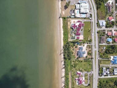 Miri Şehri 'nin ünlü plajları, nehirleri, şehirleri ve manzaralı çevresiyle Landmark ve Turist Çekim alanları