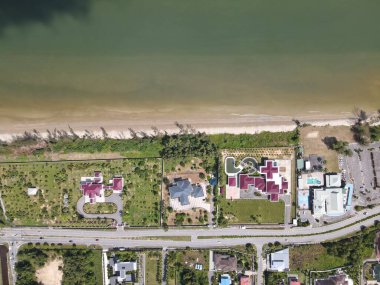 Miri Şehri 'nin ünlü plajları, nehirleri, şehirleri ve manzaralı çevresiyle Landmark ve Turist Çekim alanları