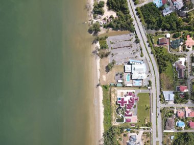 Miri Şehri 'nin ünlü plajları, nehirleri, şehirleri ve manzaralı çevresiyle Landmark ve Turist Çekim alanları