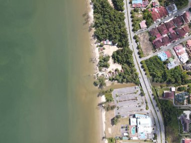 Miri Şehri 'nin ünlü plajları, nehirleri, şehirleri ve manzaralı çevresiyle Landmark ve Turist Çekim alanları