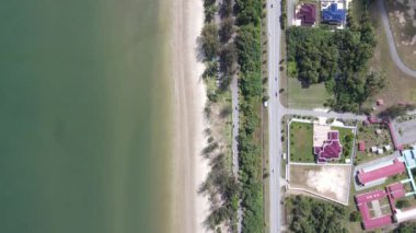 Miri Şehri 'nin ünlü plajları, nehirleri, şehirleri ve manzaralı çevresiyle Landmark ve Turist Çekim alanları