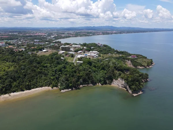 Miri Şehri 'nin ünlü plajları, nehirleri, şehirleri ve manzaralı çevresiyle Landmark ve Turist Çekim alanları