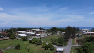 Miri Şehri 'nin ünlü plajları, nehirleri, şehirleri ve manzaralı çevresiyle Landmark ve Turist Çekim alanları