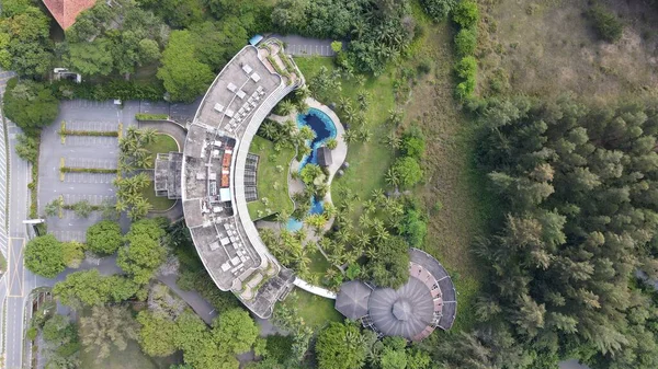 Miri Şehri 'nin ünlü plajları, nehirleri, şehirleri ve manzaralı çevresiyle Landmark ve Turist Çekim alanları