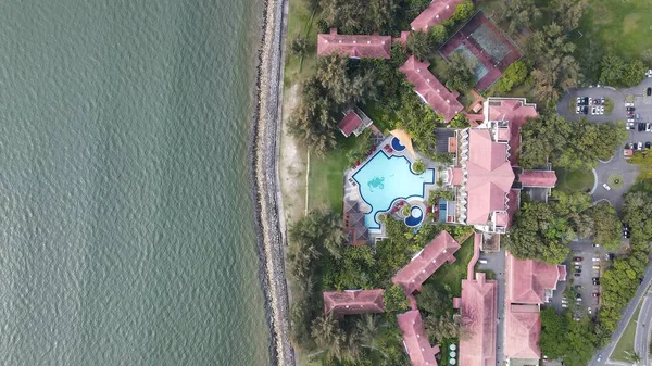 Miri Şehri 'nin ünlü plajları, nehirleri, şehirleri ve manzaralı çevresiyle Landmark ve Turist Çekim alanları