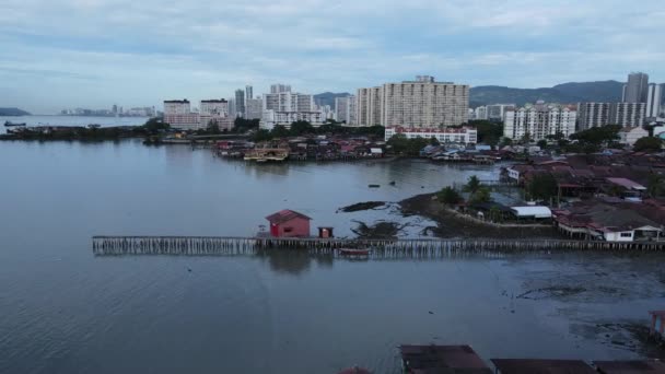 Georgetown Penang Malaysia Maio 2022 Clan Jetties Georgetown Penang Malaysia — Vídeo de Stock