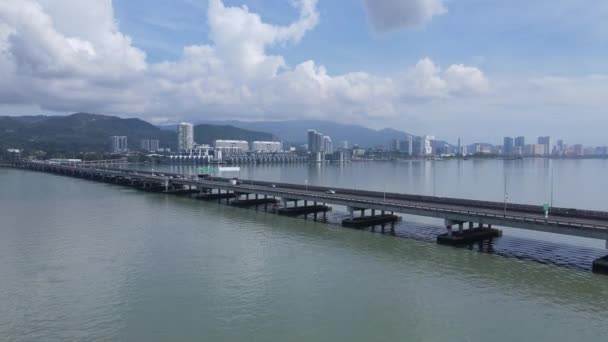 马来西亚槟城 2022年5月18日 威严的槟城大桥 连接槟城和大陆城市巴特沃斯的标志性长桥 — 图库视频影像