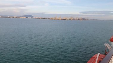 Georgetown, Penang Malezya - 19 Mayıs 2022: Penang Adası etrafında Ege Cenneti Gemisi ile bir gezi