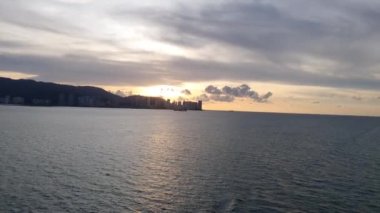 Georgetown, Penang Malezya - 19 Mayıs 2022: Penang Adası etrafında Ege Cenneti Gemisi ile bir gezi