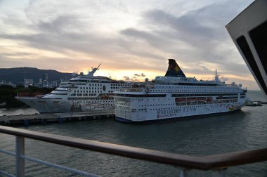 Georgetown, Penang Malezya - 19 Mayıs 2022: Penang Adası etrafında Ege Cenneti Gemisi ile bir gezi