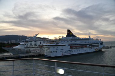 Georgetown, Penang Malezya - 19 Mayıs 2022: Penang Adası etrafında Ege Cenneti Gemisi ile bir gezi