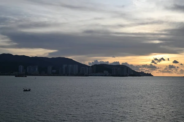 2022年5月19日 エーゲ海のパラダイス船に乗ってペナン島のクルーズ旅行 — ストック写真