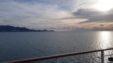 Georgetown, Penang Malezya - 19 Mayıs 2022: Penang Adası etrafında Ege Cenneti Gemisi ile bir gezi