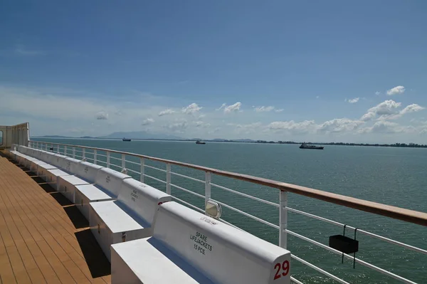 马来西亚槟城 2022年5月19日 在爱琴海天堂之轮上环绕槟城岛的游轮之旅 — 图库照片