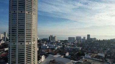 Georgetown, Penang Malezya - 20 Mayıs 2022: The Straits Quay, Landmark Binaları ve Köyleri