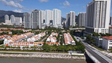 Georgetown, Penang Malezya - 20 Mayıs 2022: The Straits Quay, Landmark Binaları ve Köyleri