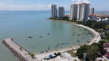 Georgetown, Penang Malezya - 20 Mayıs 2022: The Straits Quay, Landmark Binaları ve Köyleri