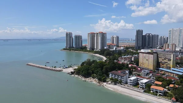 马来西亚槟城 2022年5月20日 海峡码头 地标建筑和周边村庄 — 图库照片
