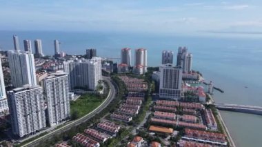 Georgetown, Penang Malezya - 20 Mayıs 2022: The Straits Quay, Landmark Binaları ve Köyleri