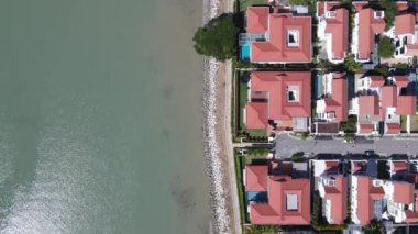 Georgetown, Penang Malezya - 20 Mayıs 2022: The Straits Quay, Landmark Binaları ve Köyleri