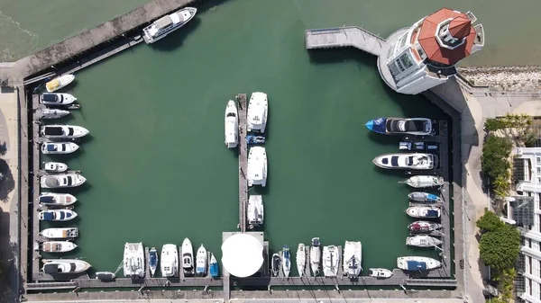 Georgetown, Penang Malezya - 20 Mayıs 2022: The Straits Quay, Landmark Binaları ve Köyleri