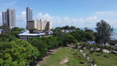 Georgetown, Penang Malezya - 20 Mayıs 2022: The Straits Quay, Landmark Binaları ve Köyleri