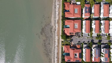 Georgetown, Penang Malezya - 20 Mayıs 2022: The Straits Quay, Landmark Binaları ve Köyleri