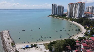 Georgetown, Penang Malezya - 20 Mayıs 2022: The Straits Quay, Landmark Binaları ve Köyleri