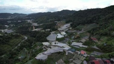 Cameron Highlands, Pahang Malezya 30 Mayıs 2022: Malezya 'nın Cameron Highlands Alanı içindeki Brinchang Bölgesinin Genel Manzarası