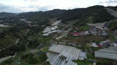 Cameron Highlands, Pahang Malezya 30 Mayıs 2022: Malezya 'nın Cameron Highlands Alanı içindeki Brinchang Bölgesinin Genel Manzarası