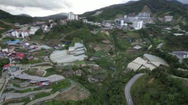 Cameron Highlands, Pahang Malezya 30 Mayıs 2022: Malezya 'nın Cameron Highlands Alanı içindeki Brinchang Bölgesinin Genel Manzarası