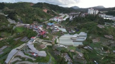 Cameron Highlands, Pahang Malezya 30 Mayıs 2022: Malezya 'nın Cameron Highlands Alanı içindeki Brinchang Bölgesinin Genel Manzarası