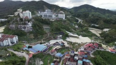 Cameron Highlands, Pahang Malezya 30 Mayıs 2022: Malezya 'nın Cameron Highlands Alanı içindeki Brinchang Bölgesinin Genel Manzarası