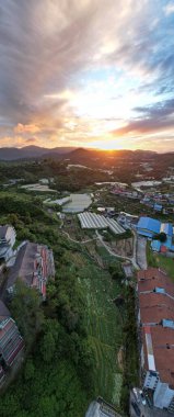 Cameron Highlands, Pahang Malezya 30 Mayıs 2022: Malezya 'nın Cameron Highlands Alanı içindeki Brinchang Bölgesinin Genel Manzarası
