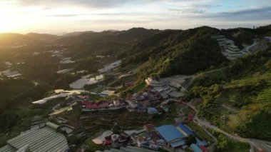 Cameron Highlands, Pahang Malezya 30 Mayıs 2022: Malezya 'nın Cameron Highlands Alanı içindeki Brinchang Bölgesinin Genel Manzarası