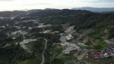 Cameron Highlands, Pahang Malezya 30 Mayıs 2022: Malezya 'nın Cameron Highlands Alanı içindeki Brinchang Bölgesinin Genel Manzarası