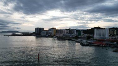 Kota Kinabalu, Sabah Malezya 14 Haziran 2022: Kota Kinabalu Şehir Merkezi Rıhtım ve Kordon Bölgesi