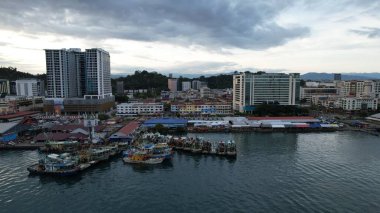 Kota Kinabalu, Sabah Malezya 14 Haziran 2022: Kota Kinabalu Şehir Merkezi Rıhtım ve Kordon Bölgesi