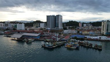 Kota Kinabalu, Sabah Malezya 14 Haziran 2022: Kota Kinabalu Şehir Merkezi Rıhtım ve Kordon Bölgesi