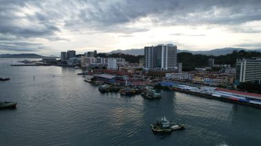 Kota Kinabalu, Sabah Malezya 14 Haziran 2022: Kota Kinabalu Şehir Merkezi Rıhtım ve Kordon Bölgesi